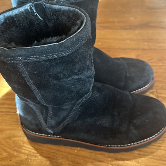 UGG Australia Selia Boot 1001879  Black Women's Size 8 US. - Picture 6 of 10